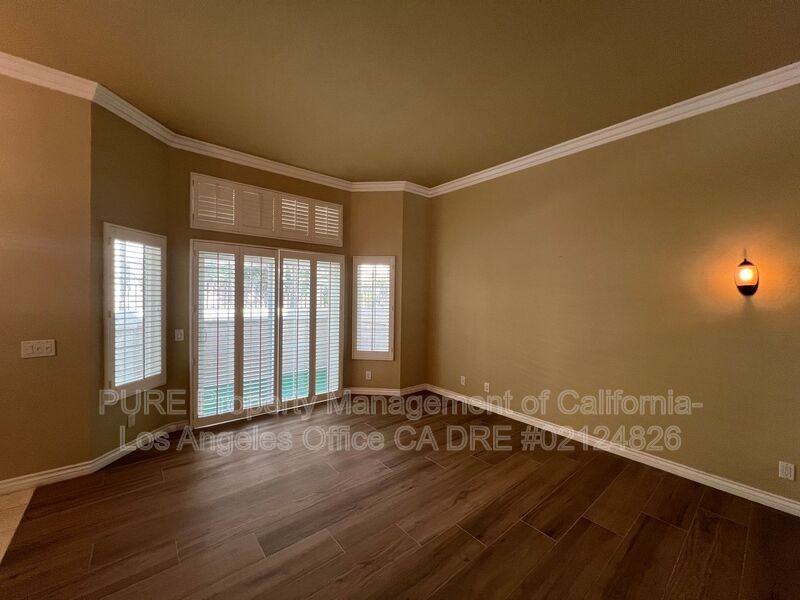 2300 Maple Ave #44 - Photo 5 of 21