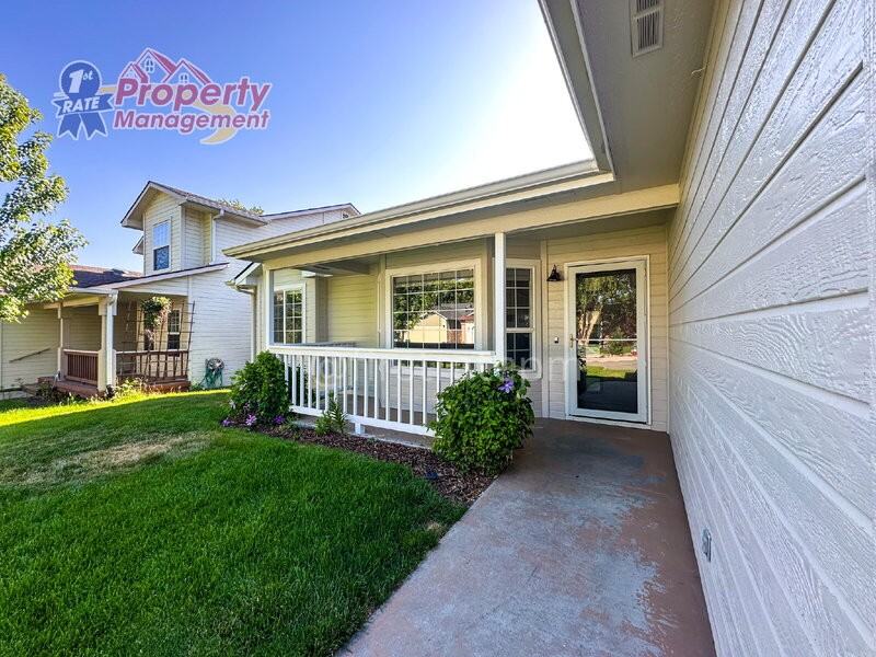 4227 N Waterford Pl - Photo 3 of 30