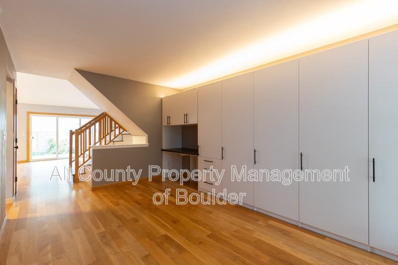 219 S Cleveland Ave - Photo 2 of 29