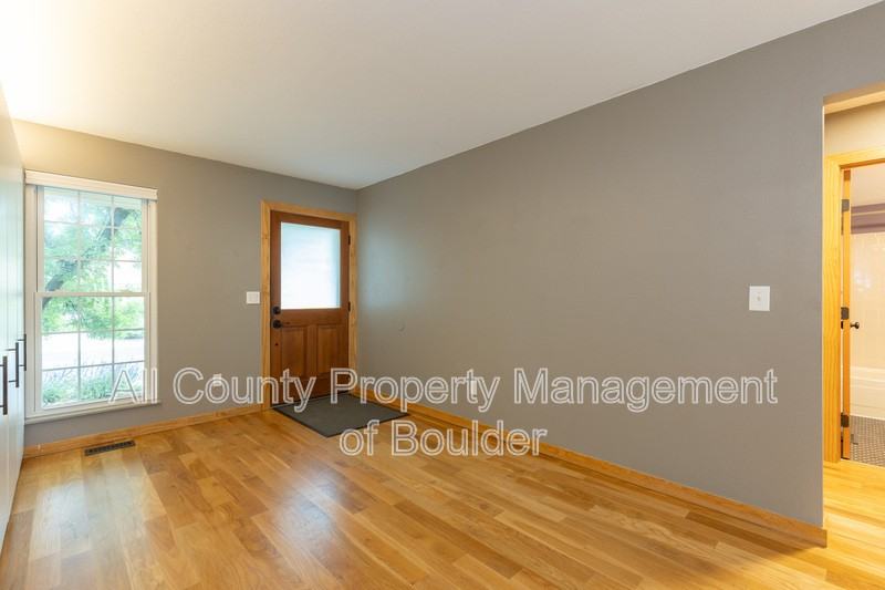 219 S Cleveland Ave - Photo 3 of 29