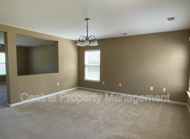 184 Stonewood Crossing Dr - Photo 4 of 13