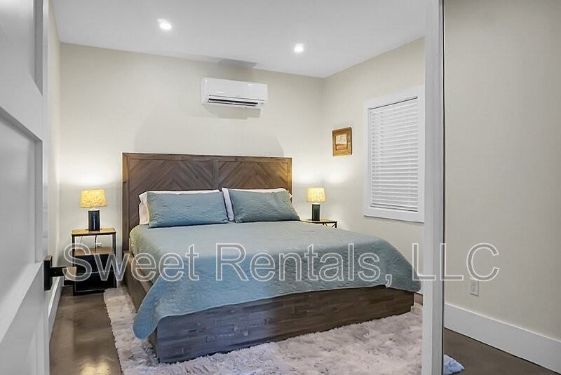 665 Daniel Whaley Dr #B - Photo 4 of 50