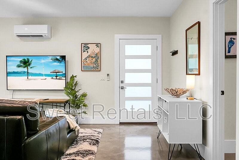 665 Daniel Whaley Dr #B - Photo 6 of 50