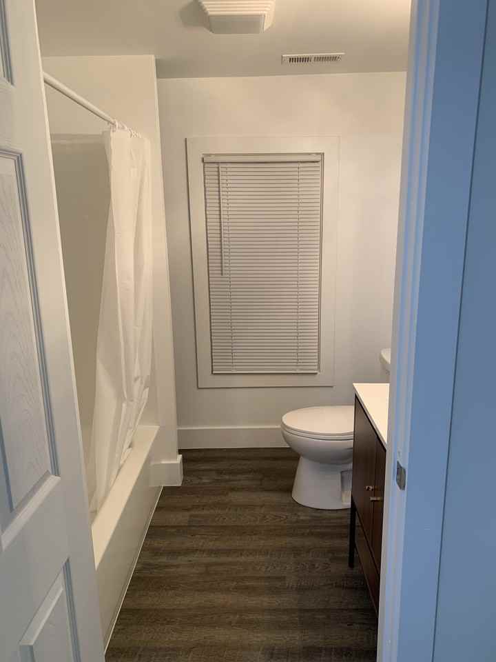 115 N Mitchell St - Photo 3 of 5