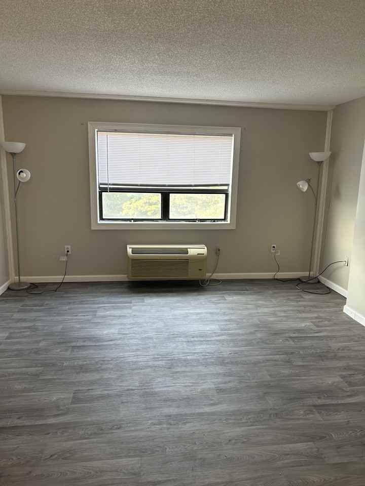4700 Westgrove St #5 - Photo 5 of 7