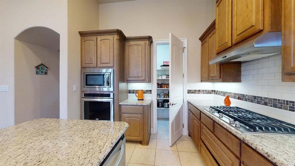 2528 Las Palmas Ln - Photo 7 of 9