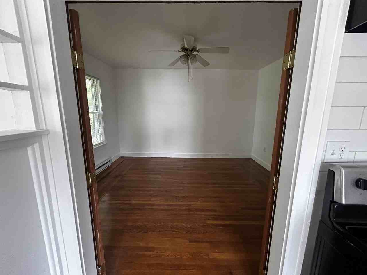 34 Franklin St - Photo 4 of 5