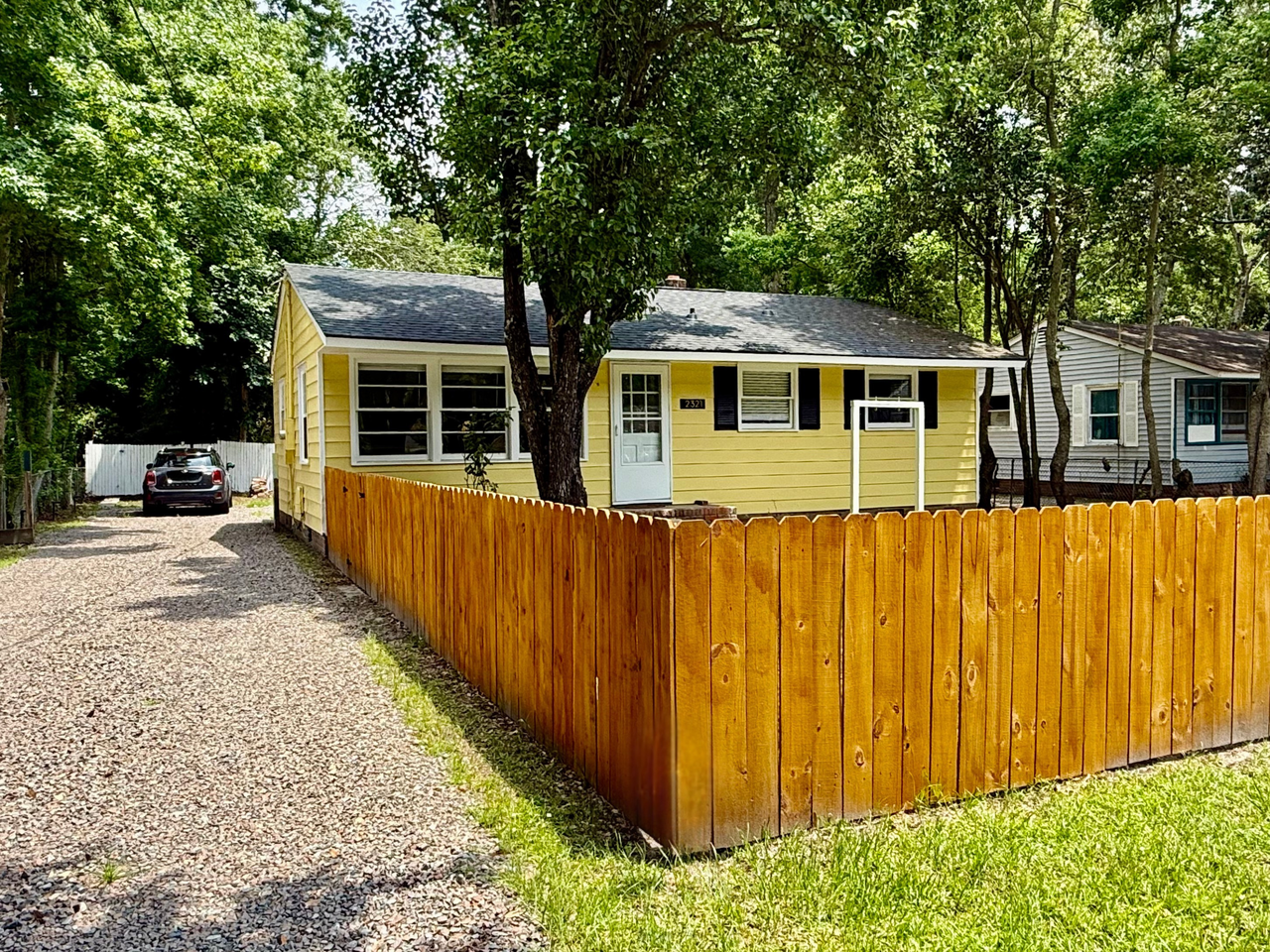 2321 Falcon Rd - Photo 2 of 27