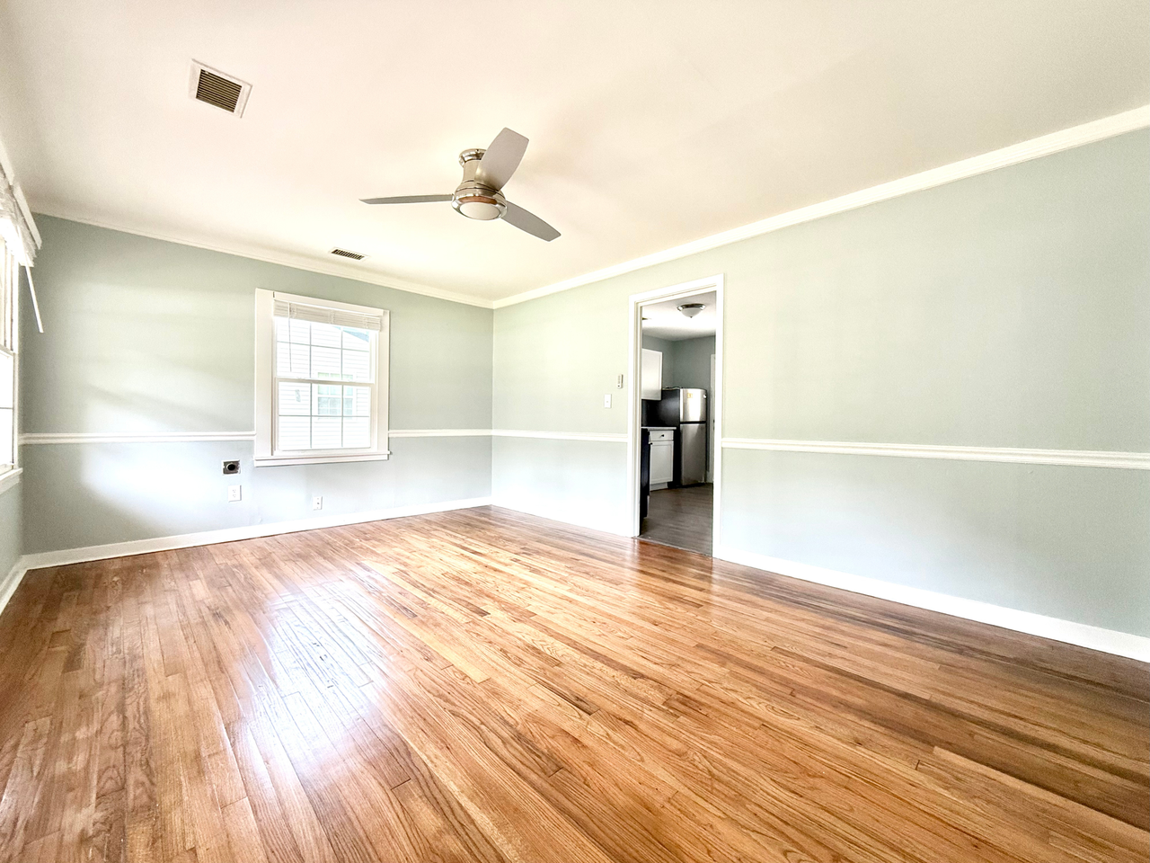 2321 Falcon Rd - Photo 3 of 27