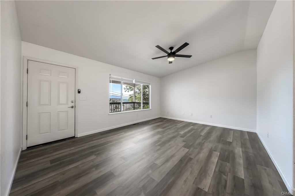 2872 Riviera Heights Dr - Photo 3 of 17