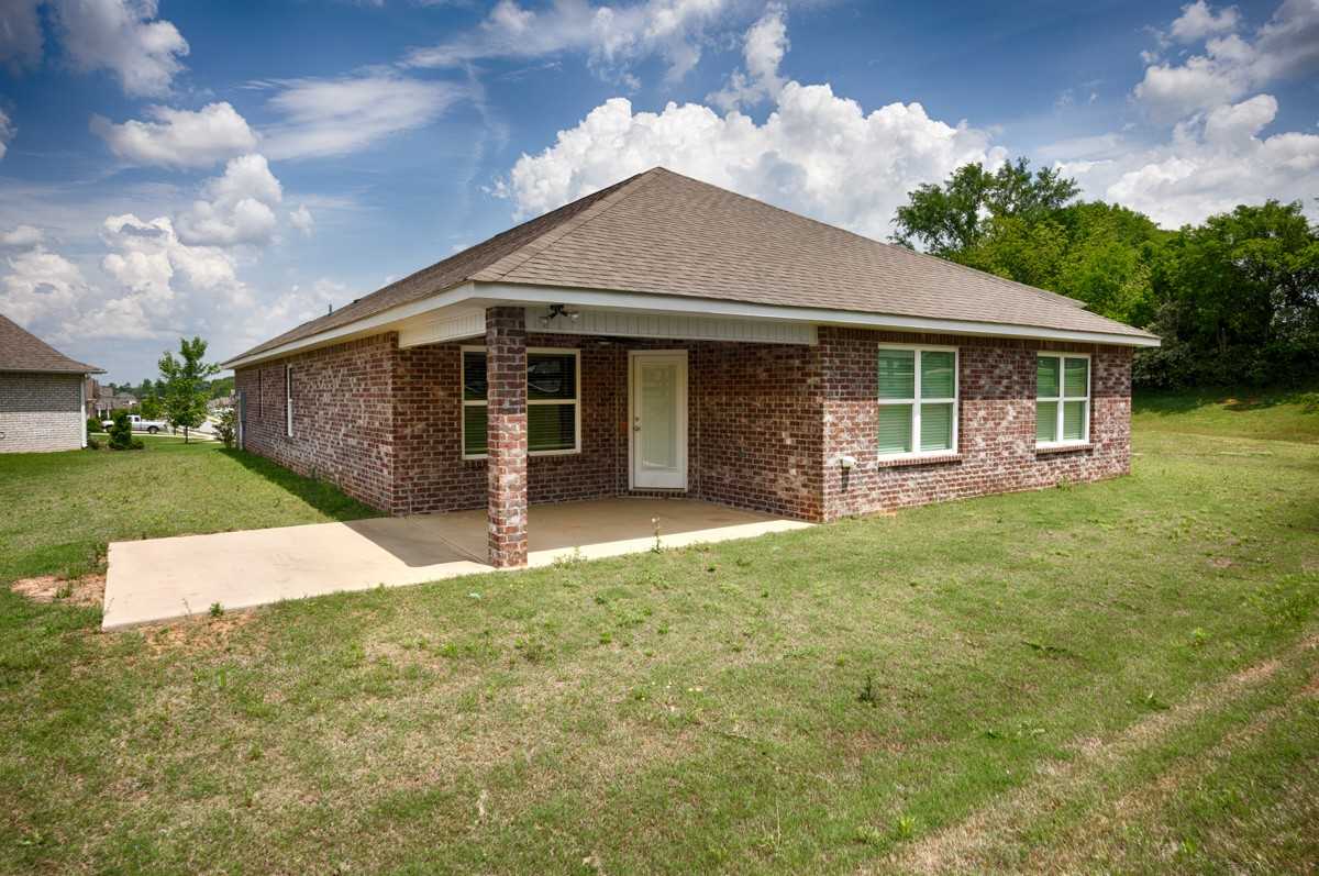 100 River Springs Ct - Photo 4 of 30