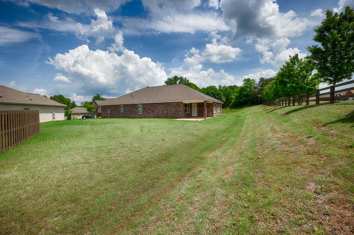 100 River Springs Ct - Photo 7 of 30