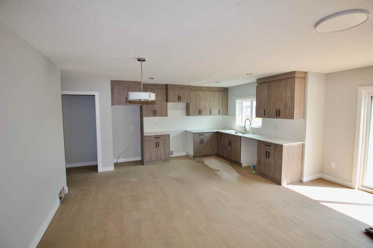 121 Awentia Dr - Photo 3 of 15