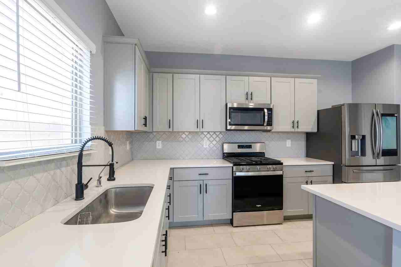 12440 W Gini Ln - Photo 3 of 25