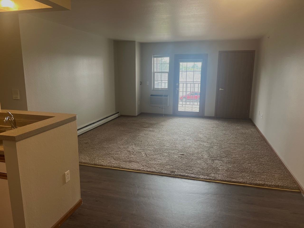 1016 Primrose Ln - Photo 6 of 11