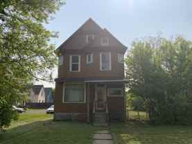1410 John Ave - Photo 1 of 1