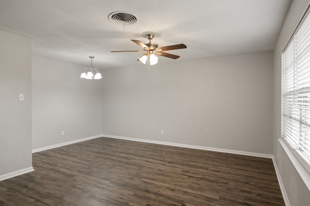 5209 Wharton Dr - Photo 2 of 19