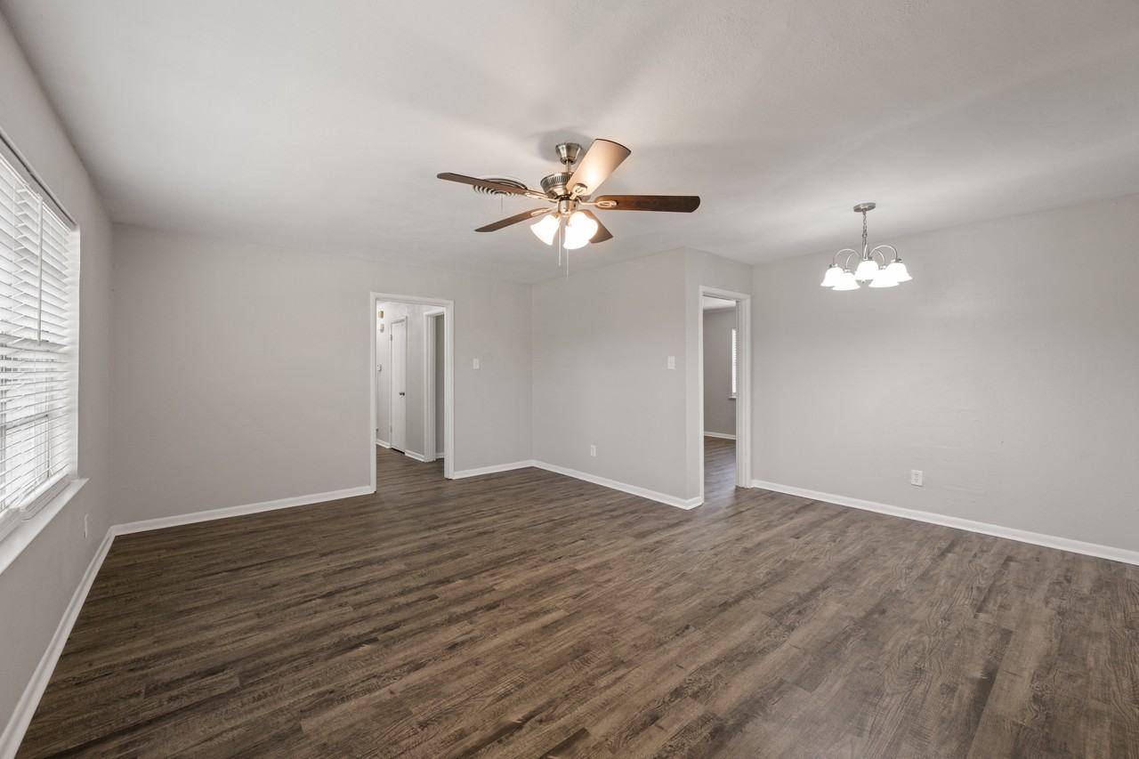 5209 Wharton Dr - Photo 3 of 19