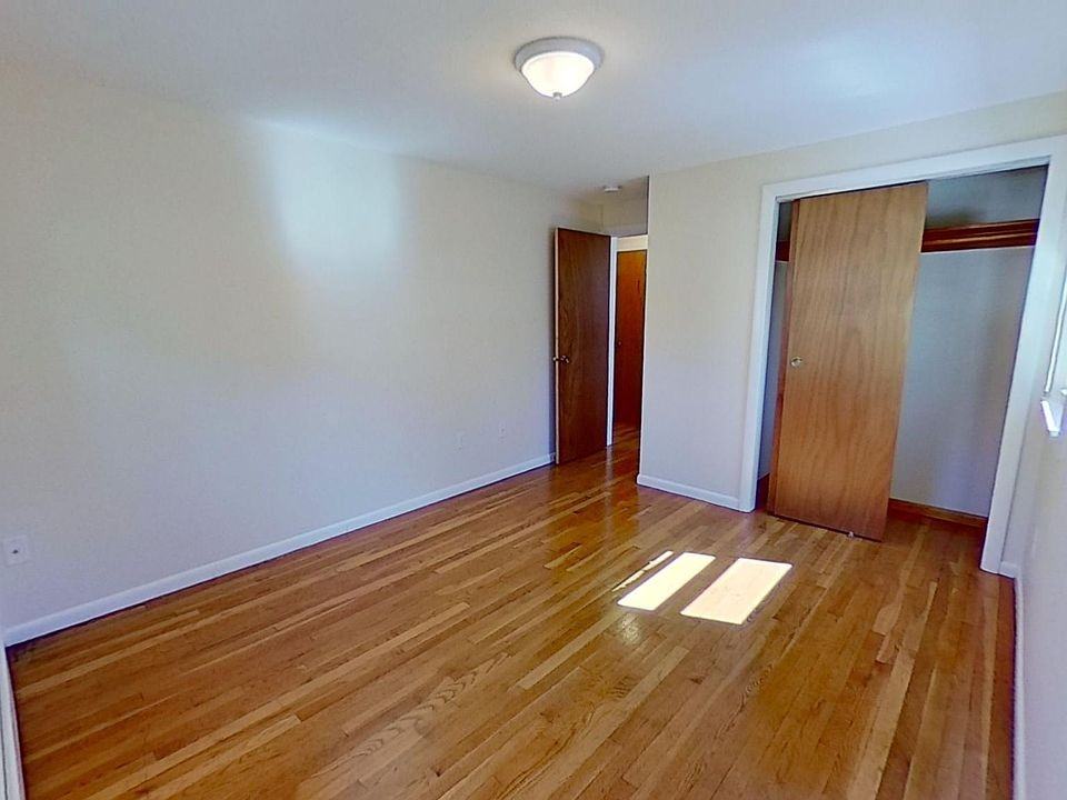 8 Friend St #2 - Photo 4 of 7