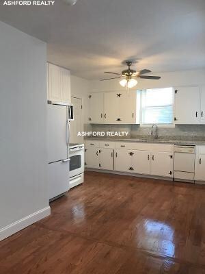 Baker St #2 - Photo 3 of 23