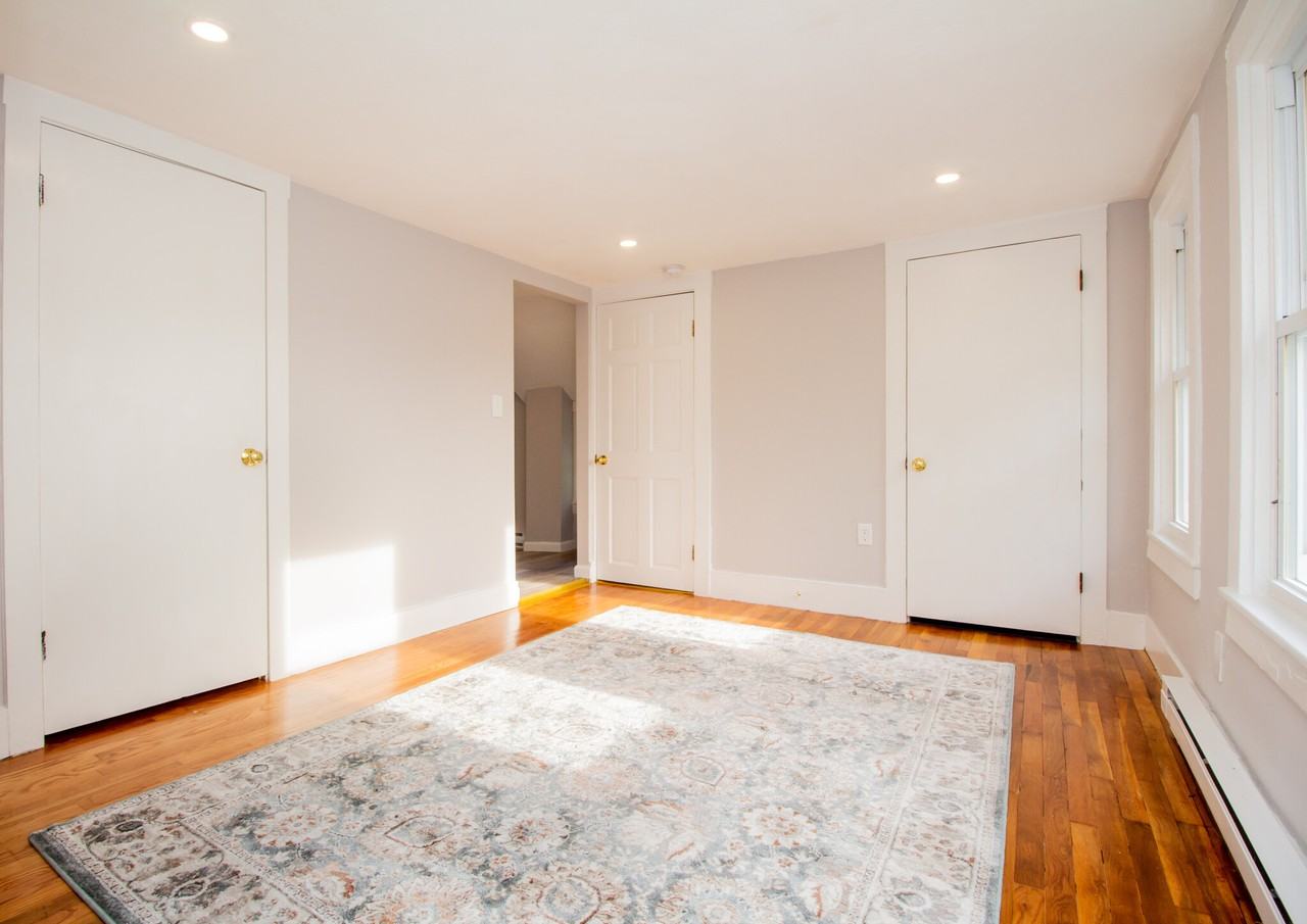 26 Dwight St #2 - Photo 2 of 18