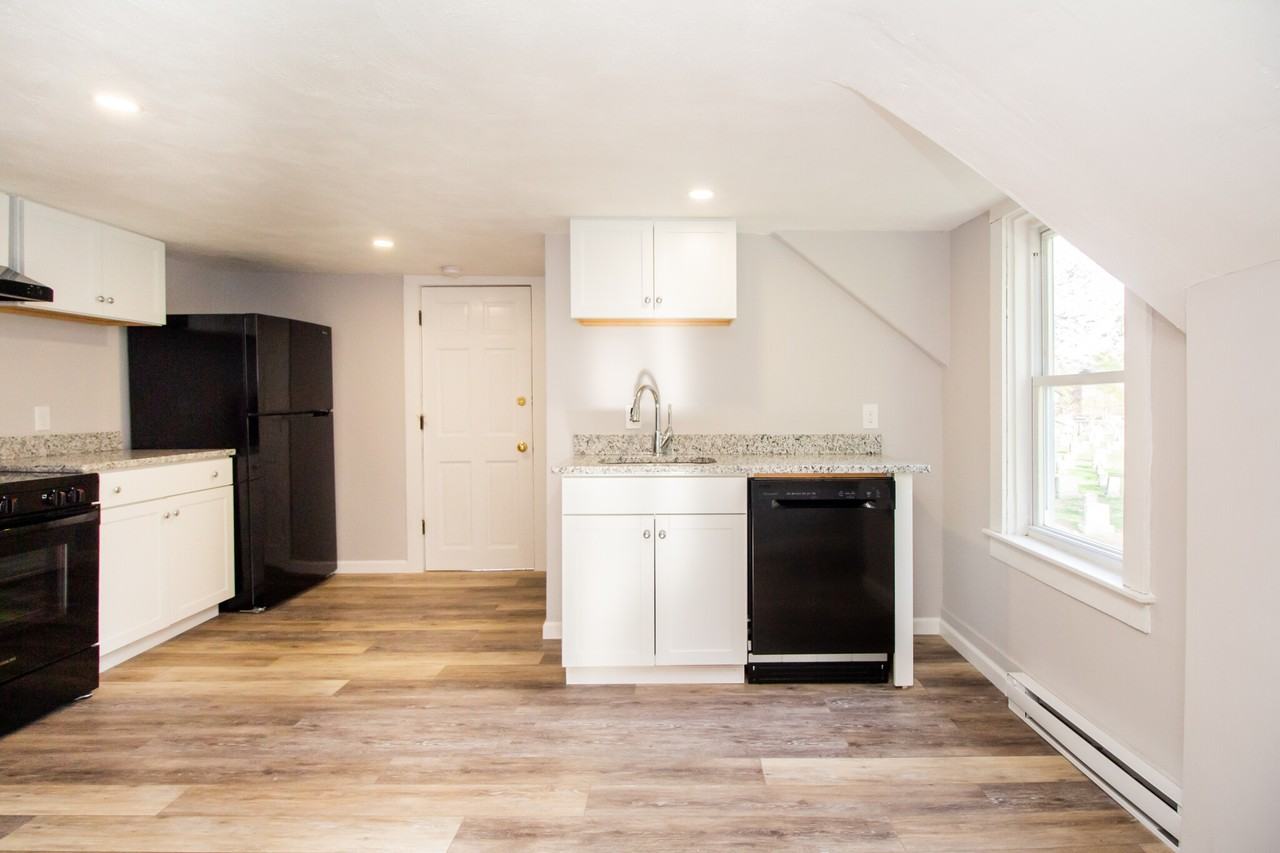 26 Dwight St #2 - Photo 3 of 18