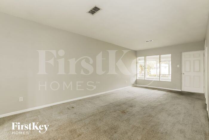 1025 Sunrise Ct - Photo 3 of 16