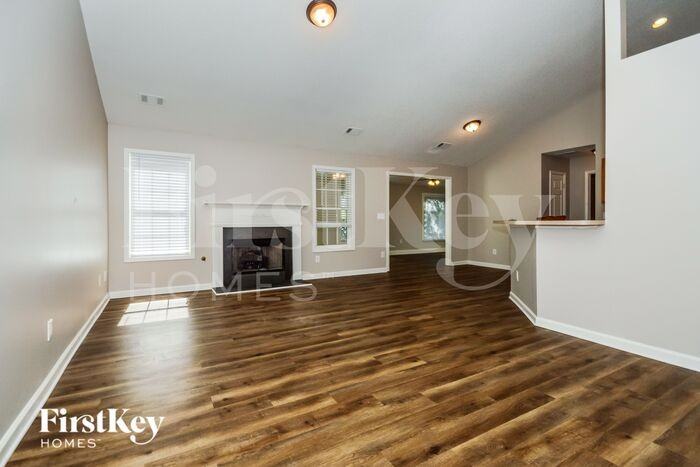 543 Autumn Ridge Dr - Photo 2 of 15