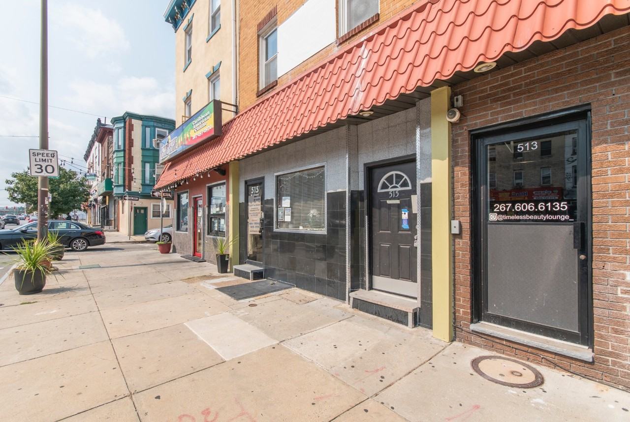 515 W Girard Ave - Photo 4 of 4