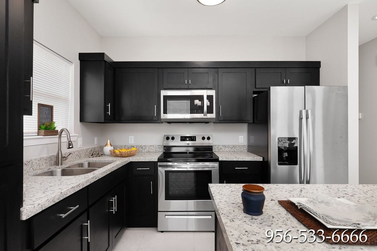 1612 Deer Hills - Photo 4 of 5