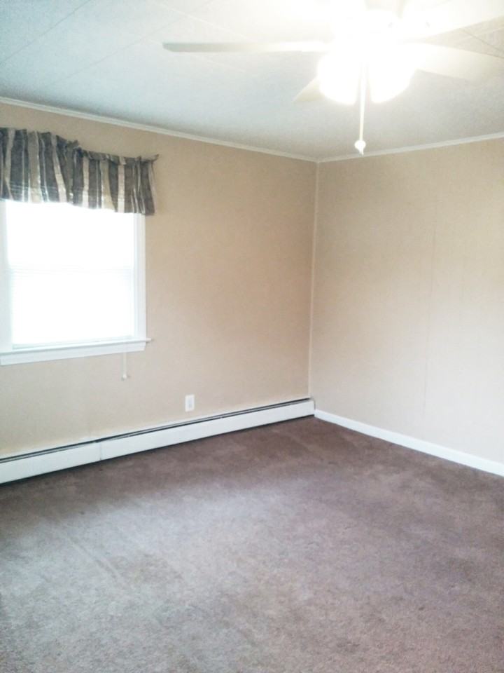 232 E Avon Rd - Photo 2 of 17