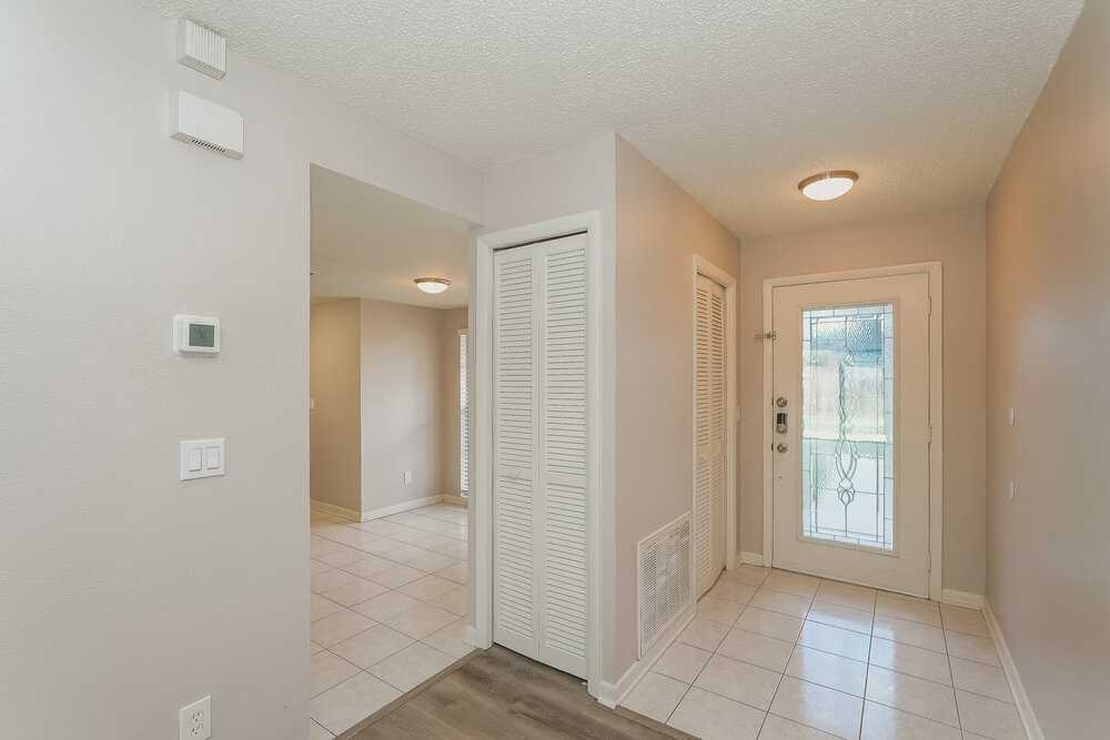 936 Sunridge Point Dr - Photo 3 of 16