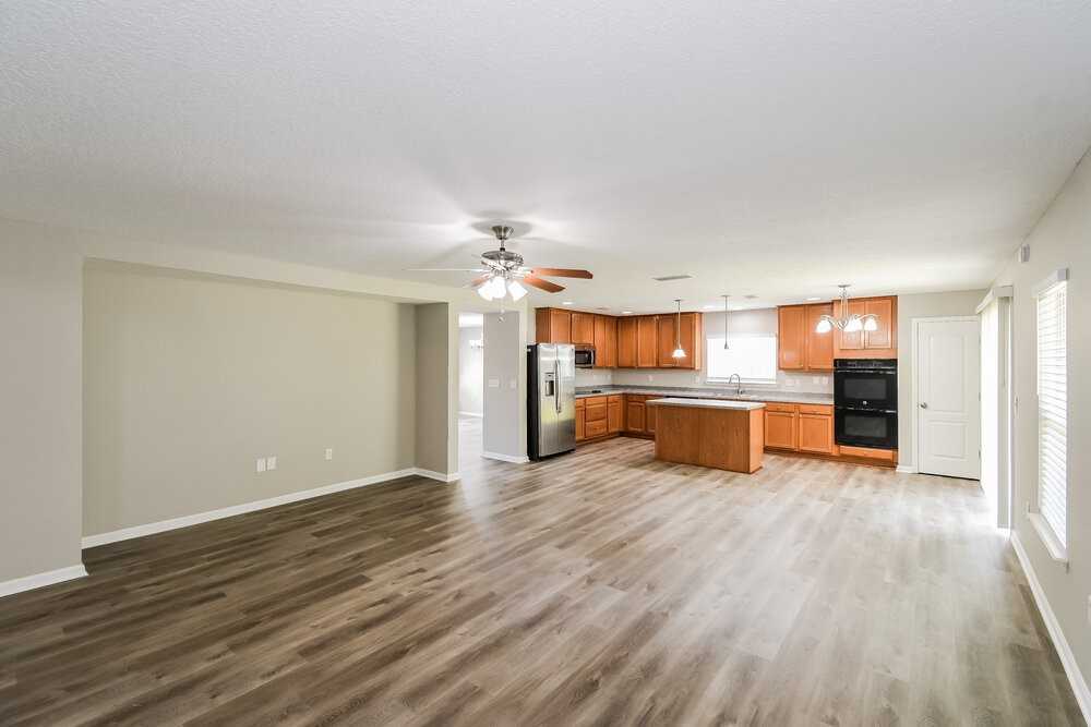 76309 Deerwood Dr - Photo 4 of 16