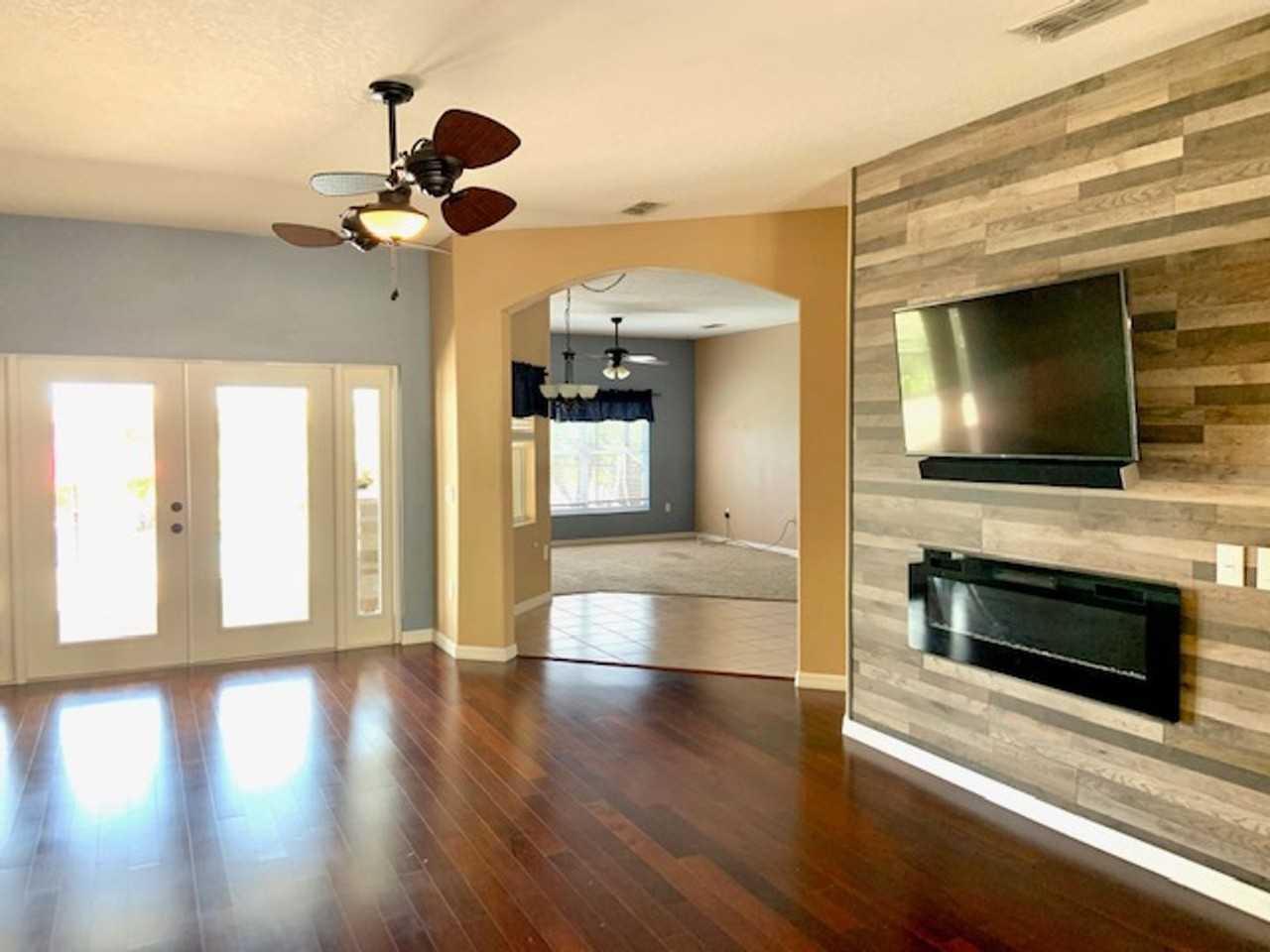 2630 Lookout Ln - Photo 6 of 37