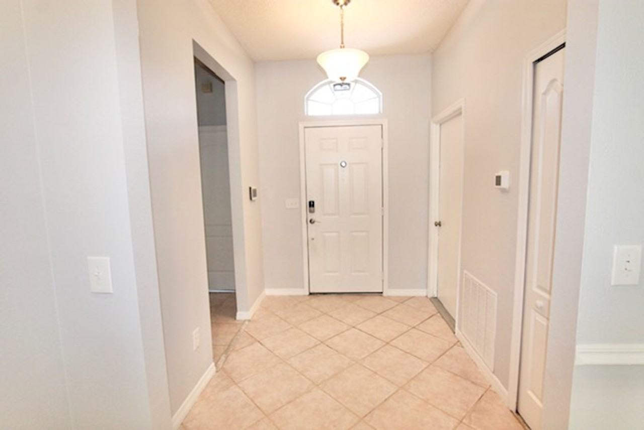 1710 Riveredge Rd - Photo 2 of 21