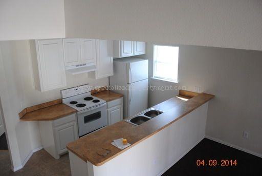 7724 Stanley Ct - Photo 3 of 6