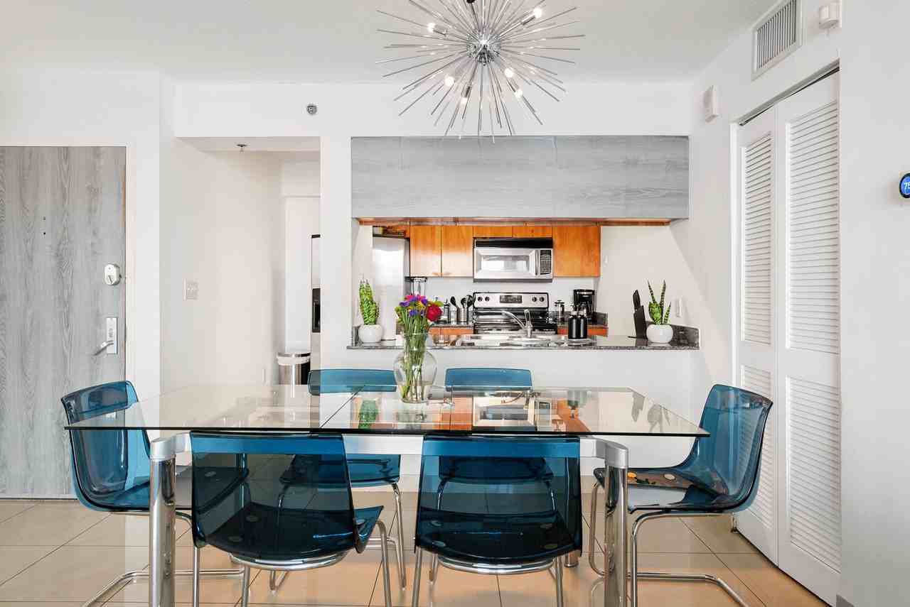 1 Southeast 12th Street #1047090P - Photo 4 of 37