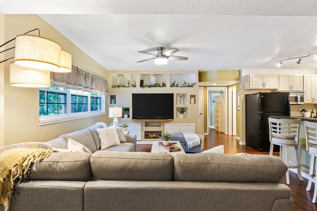 10314 66th Ave #1035607P - Photo 2 of 45