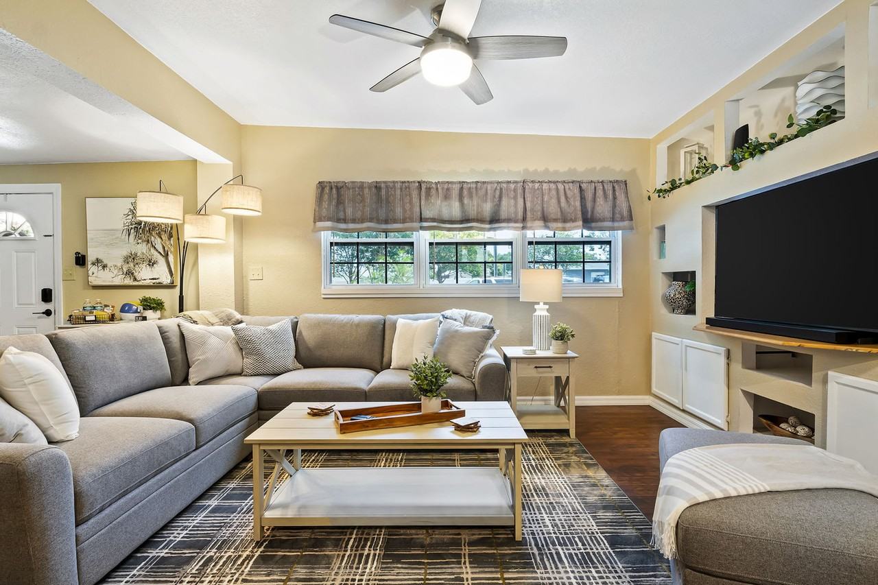 10314 66th Ave #1035607P - Photo 5 of 45