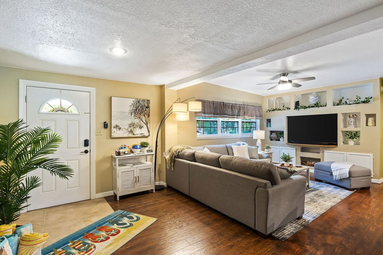 10314 66th Ave #1035607P - Photo 6 of 45