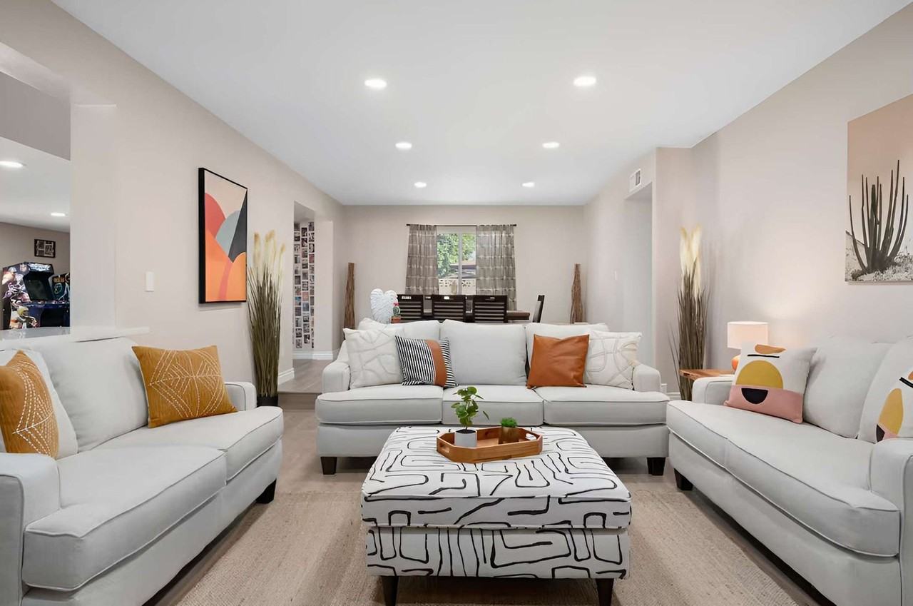 5747 North 48th Lane #1039623P - Photo 3 of 50