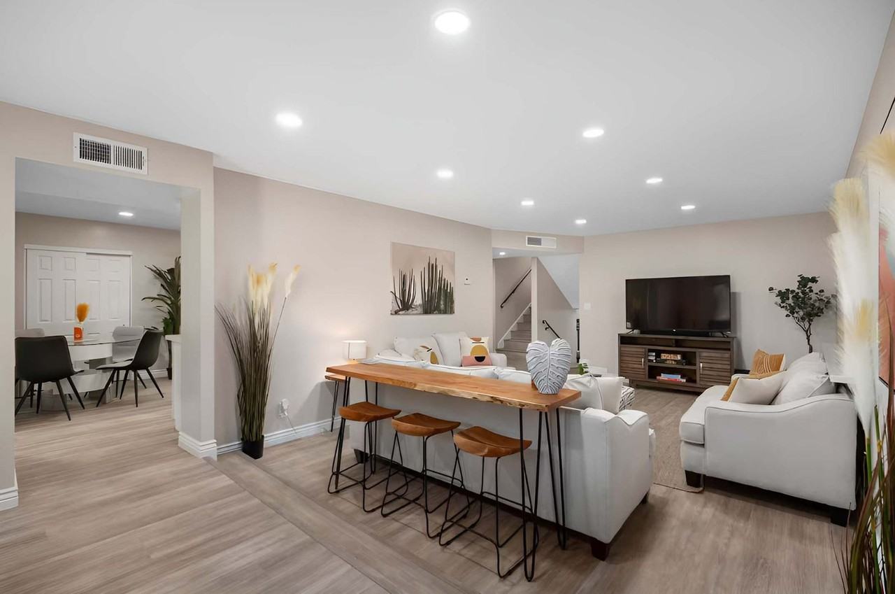 5747 N 48th Ln #1039623P - Photo 6 of 50