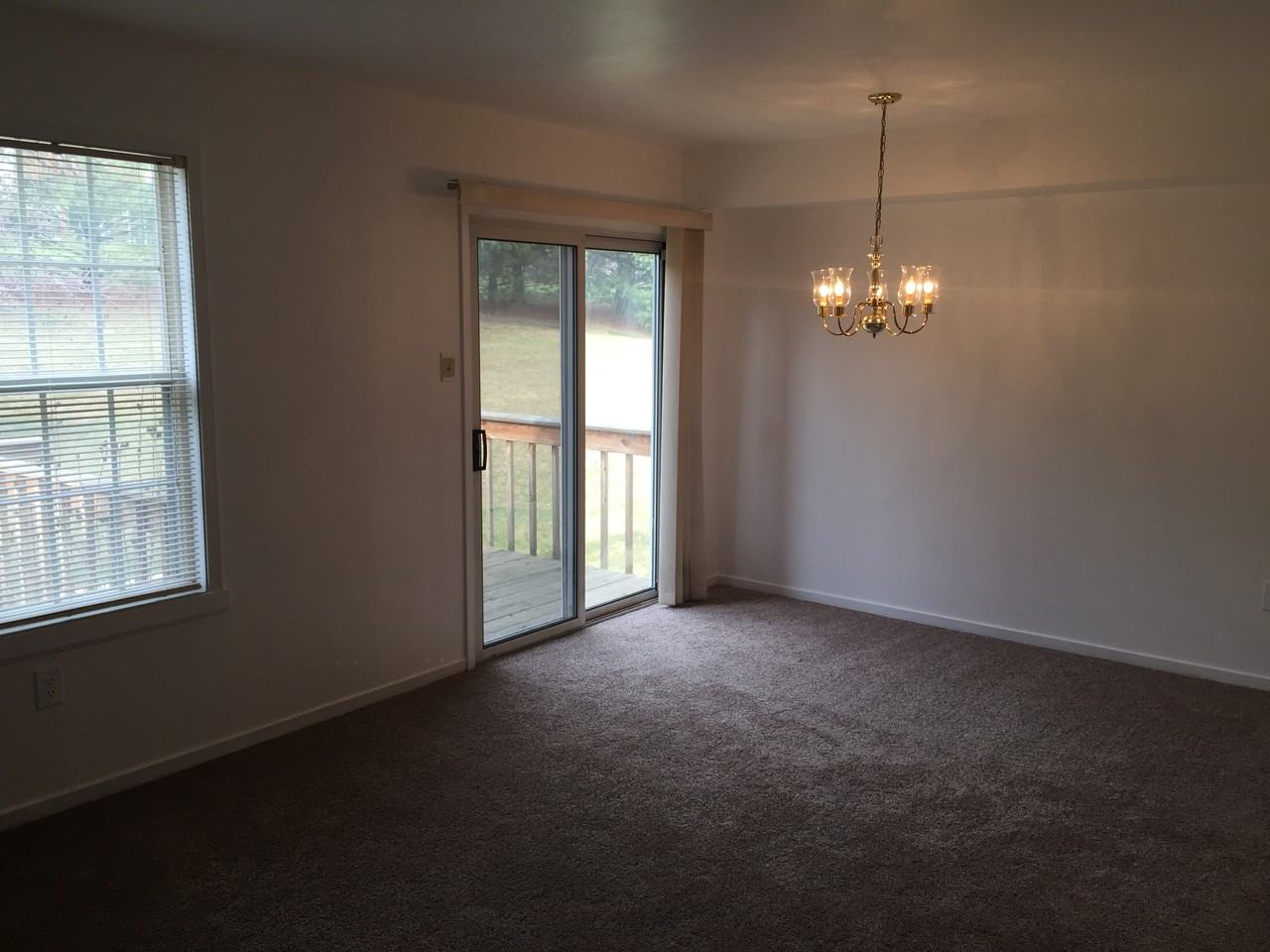 518 W Valley View Ave - Photo 2 of 10