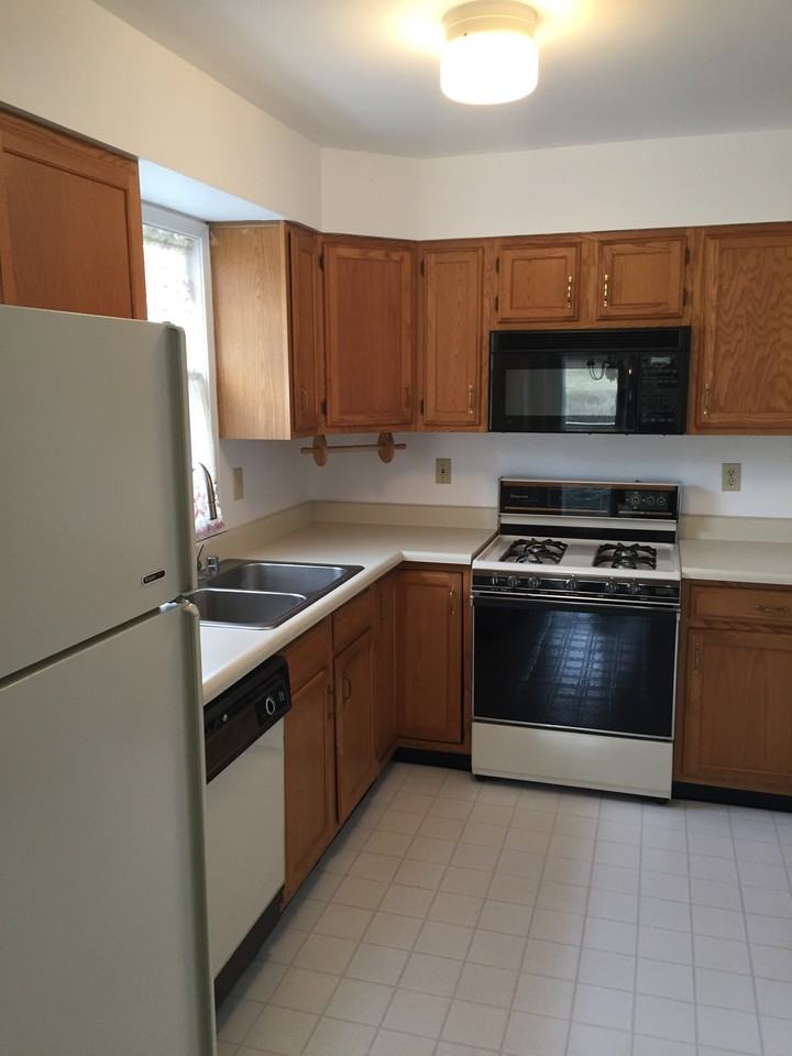518 W Valley View Ave - Photo 3 of 10