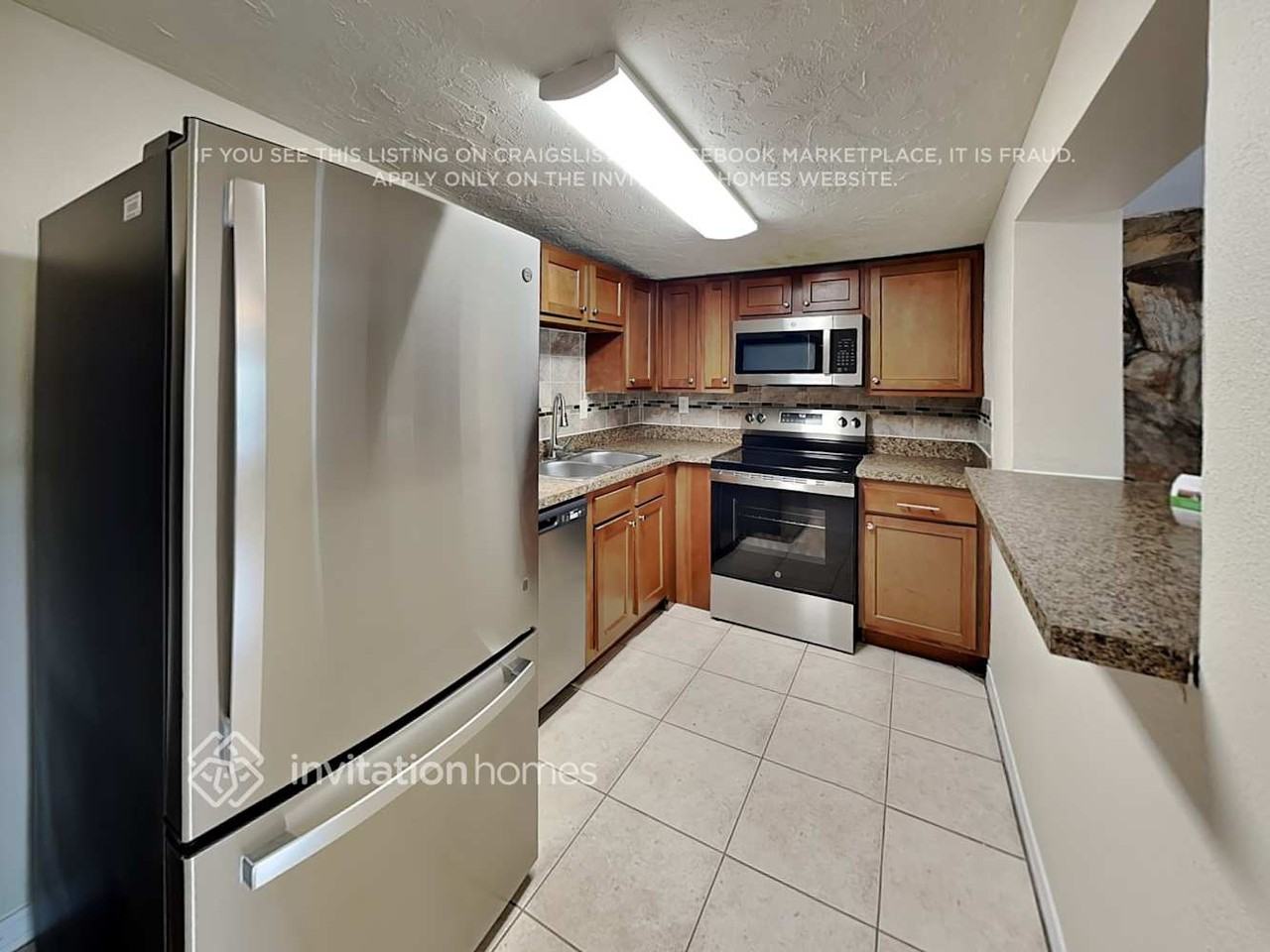 15149 Harding Ave - Photo 7 of 19
