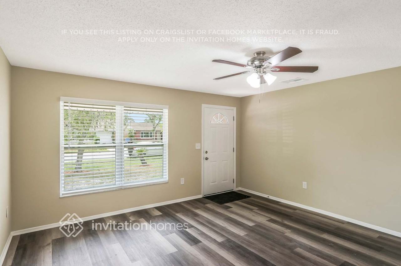 3526 Martell St - Photo 3 of 18