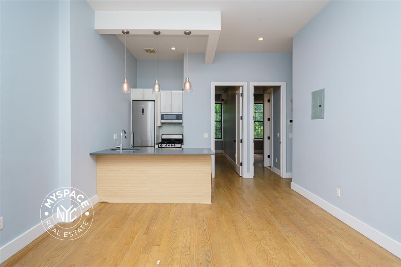 992 Broadway #3 - Photo 3 of 19