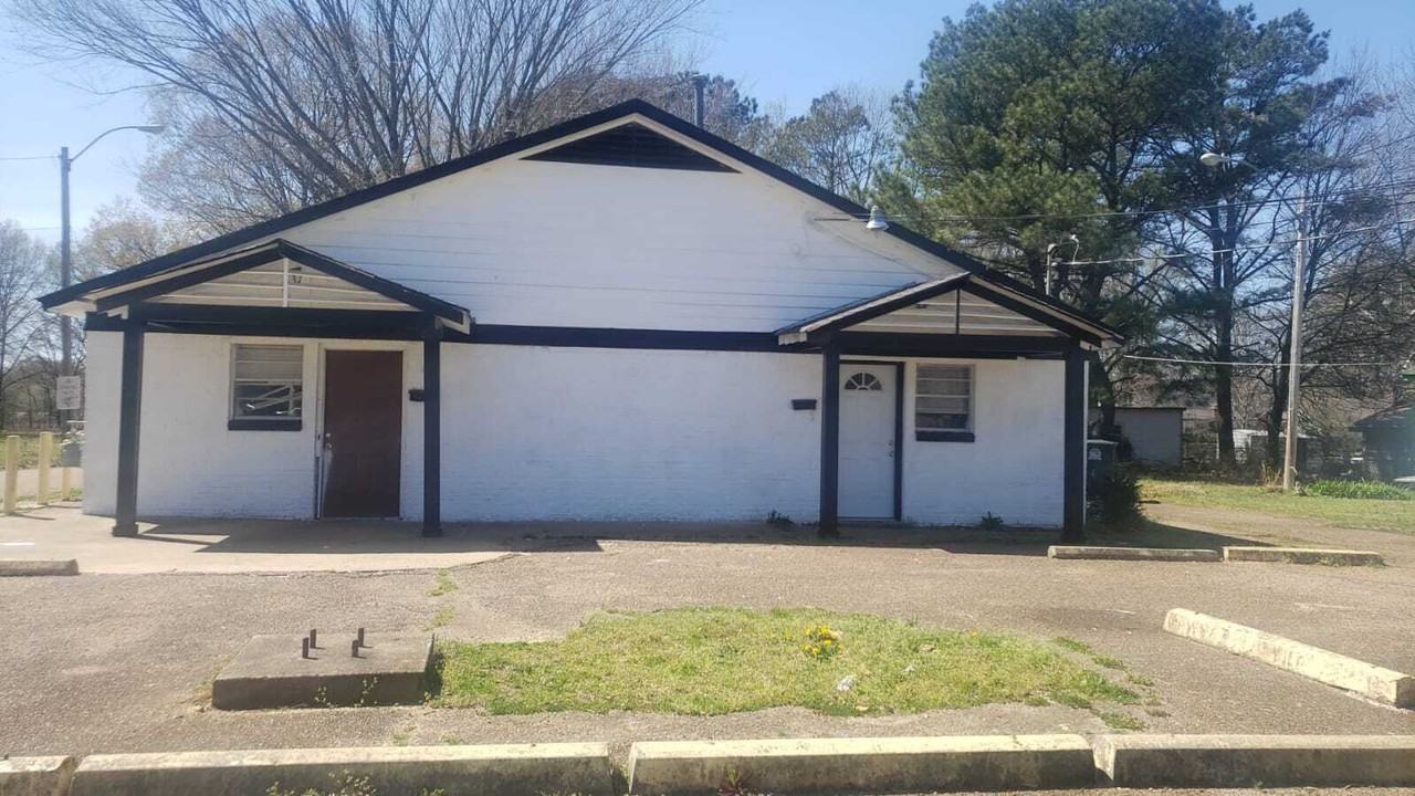 192 Harris Cv - Photo 2 of 2