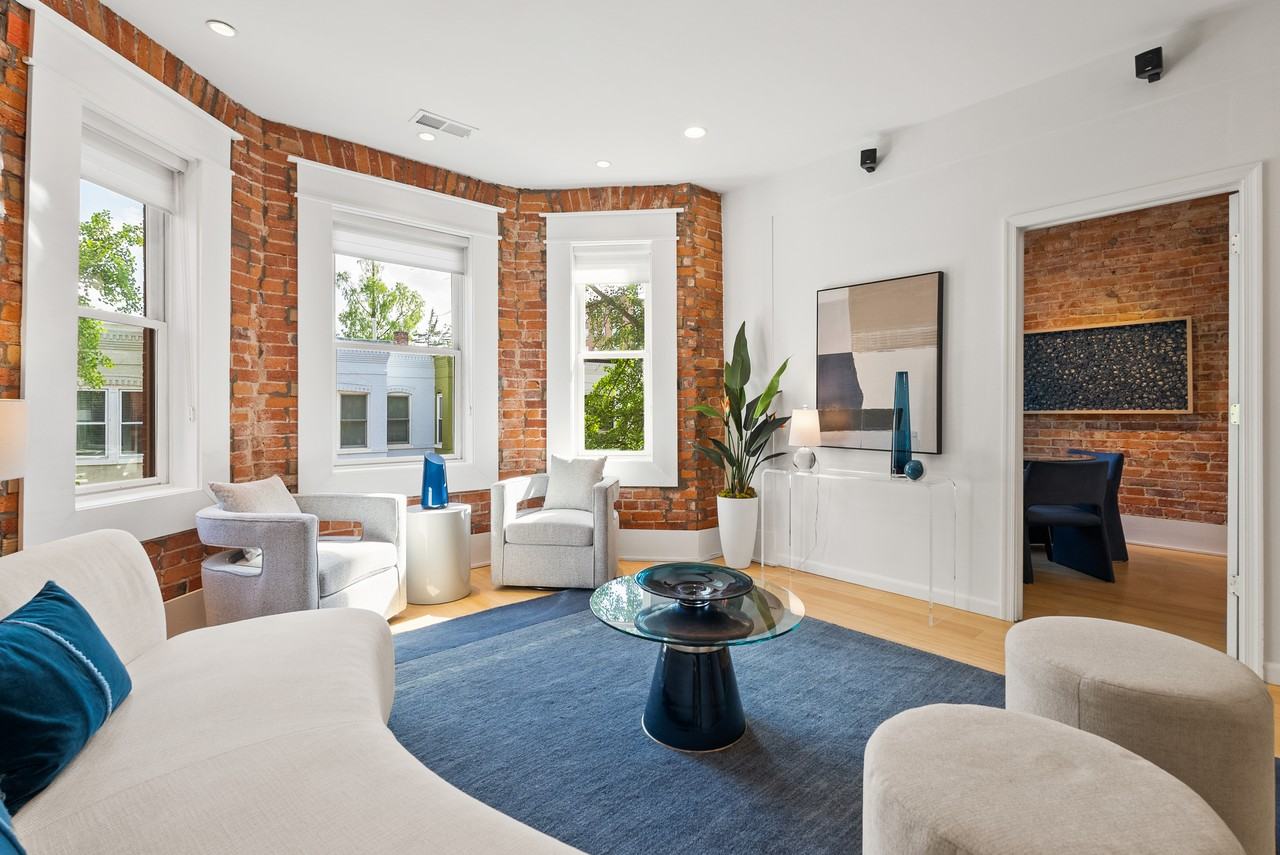 1617 Swann St NW #5 - Photo 4 of 14