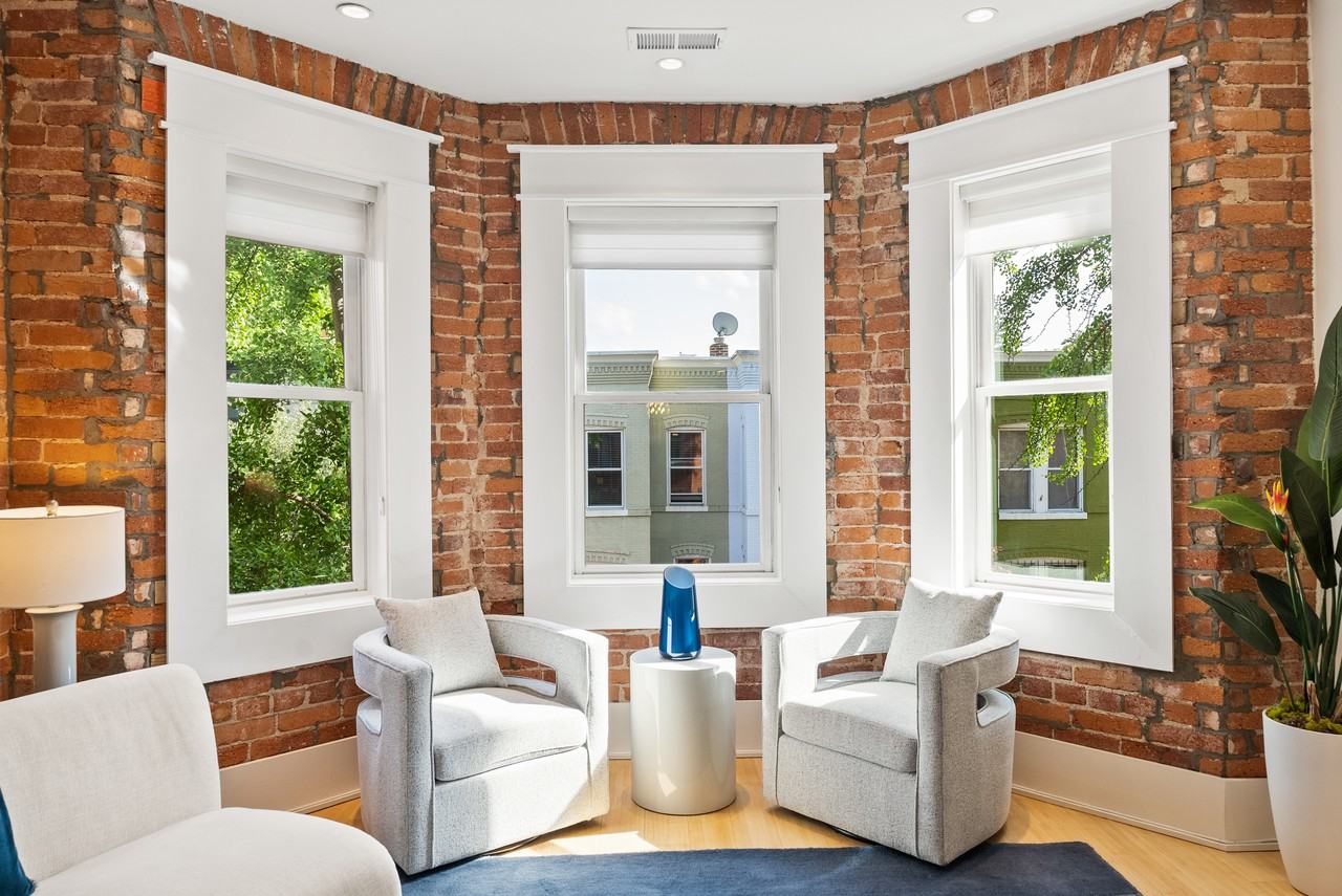 1617 Swann St NW #5 - Photo 5 of 14